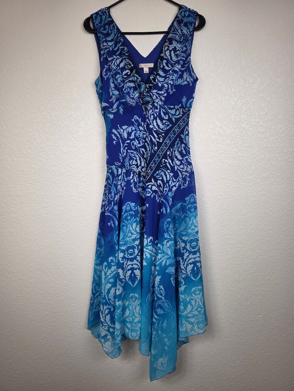 Size 8 Blue Ombre Paisley Asymmetrical Dress